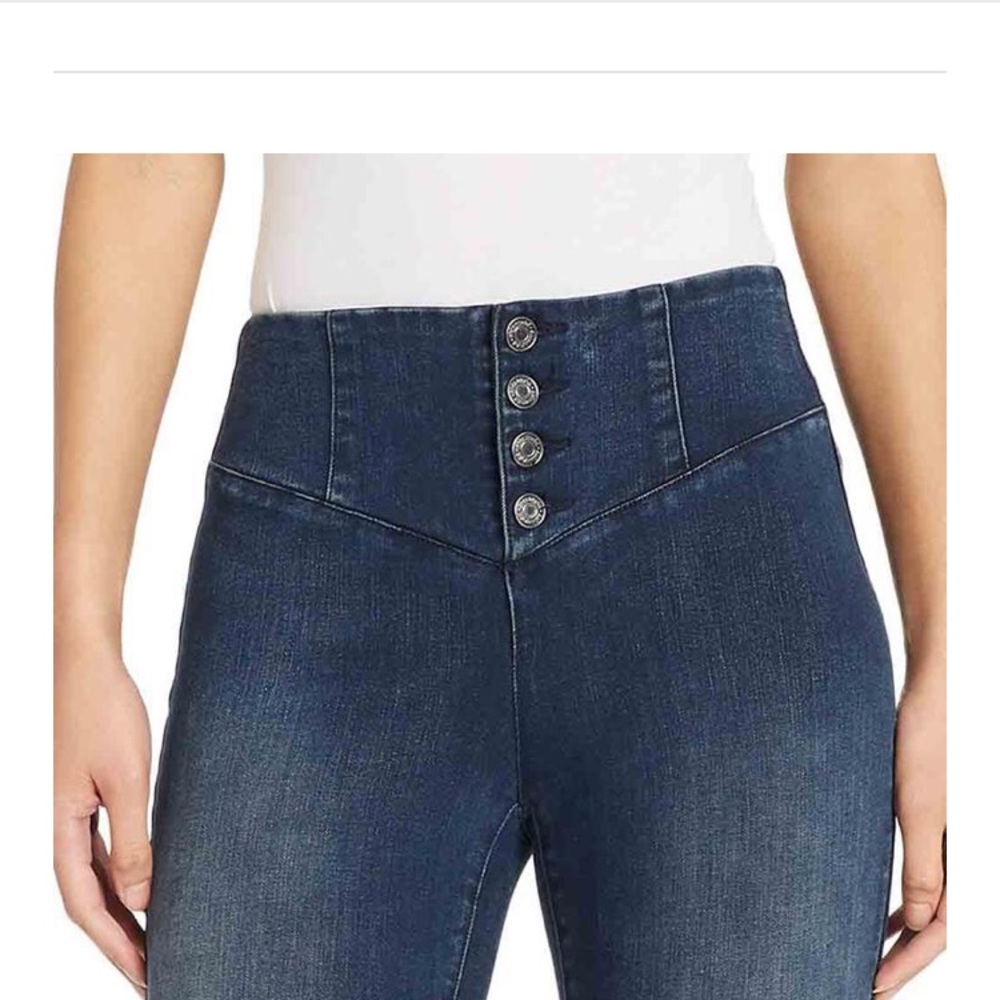 Skinny girl jeans